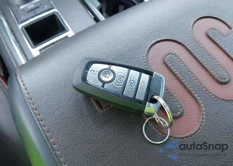 2020 Ford Expedition King Ranch Max from USA, damaged, VIN 1FMJK1NT5LEA43954